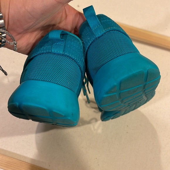 Nike Roshe Run Hyperfuse Turbo Green - Picture 3 of 5